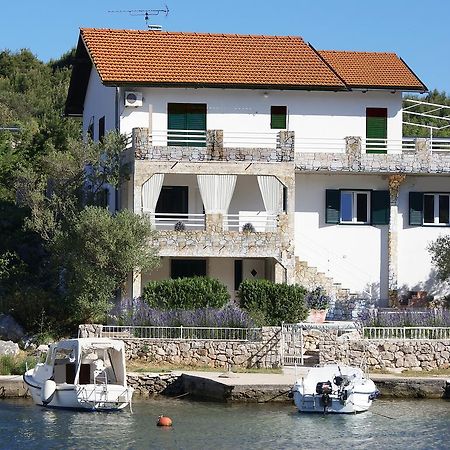 Apartments Pirka Pirovac Εξωτερικό φωτογραφία