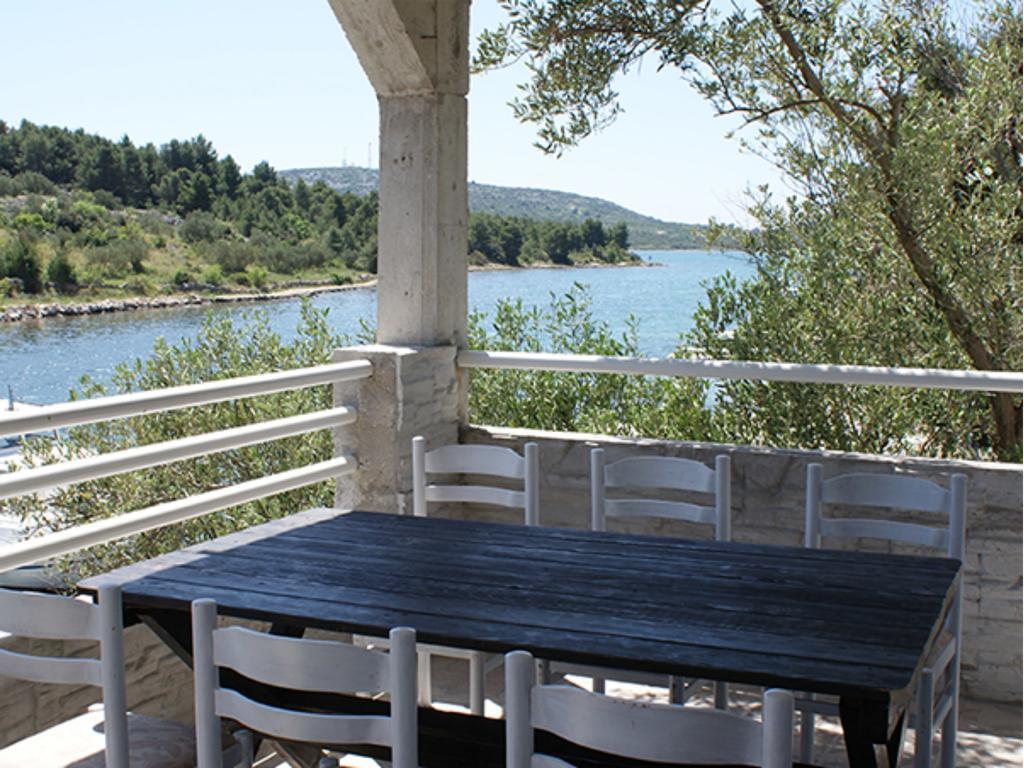 Apartments Pirka Pirovac Εξωτερικό φωτογραφία